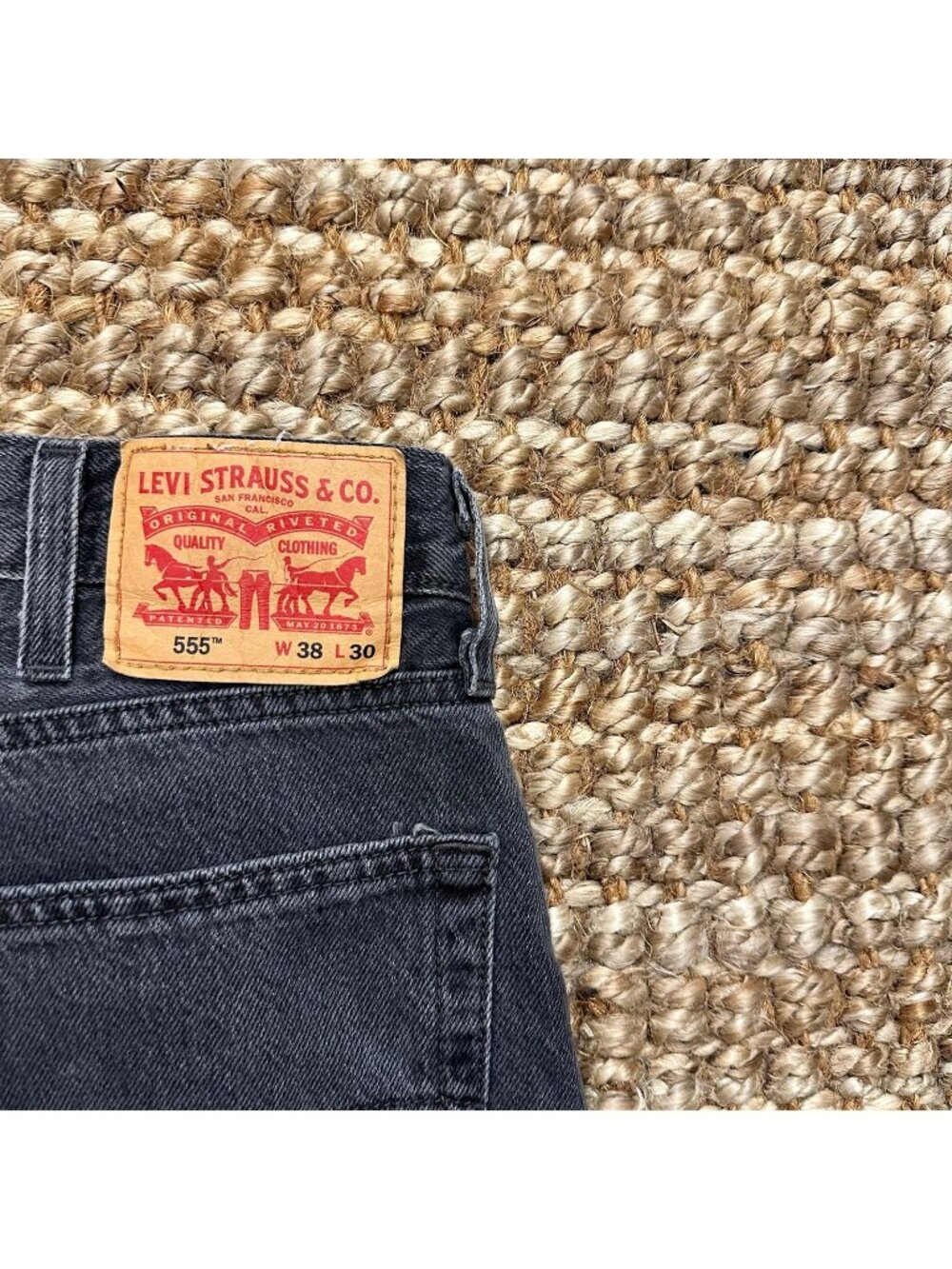 555 Relaxed Fit Levi’s Men’s Jeans (38x30) Black 100% Cotton